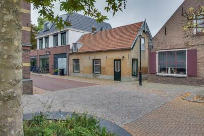 Woning Kerkplein 4 Schelluinen