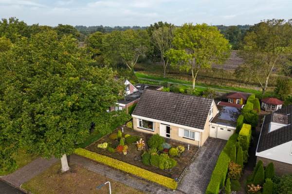 Woning De Specht 72 Surhuisterveen