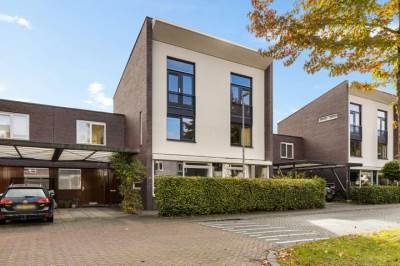 Woning Tonny van Leeuwenlaan 17 Groningen