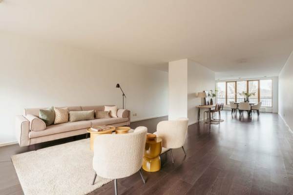 Woning Titus van Rijnstraat 272 Amsterdam