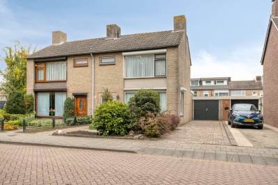 Woning Johan de Knuytlaan 28 Nieuw-Vossemeer