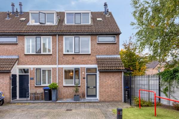 Woning Smidshoef 15 Hendrik-Ido-Ambacht