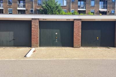 Garage Van Limburg Stirumplaats 17 Gouda