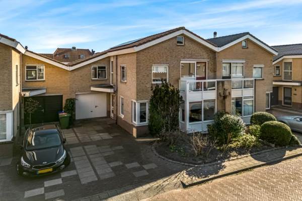 Woning Vogelkers 76 Heemskerk