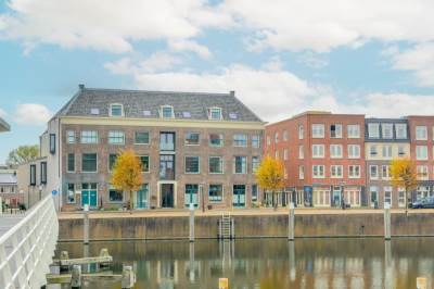 Woning V.O.C.-plein 86 Rotterdam