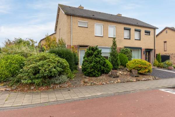 Woning Ruys de Beerenbroucklaan 82 Urmond