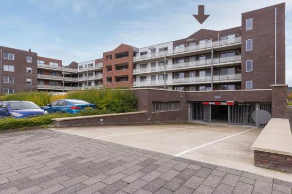 Woning Jan Doustraat 80 Zwaag