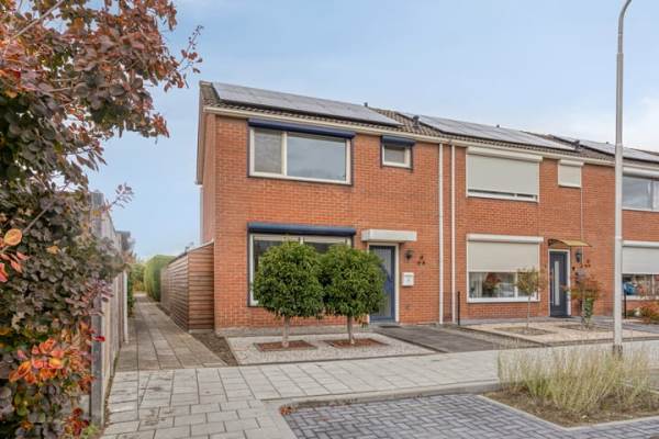 Woning van der Heydenstraat 1 Sint Jansteen