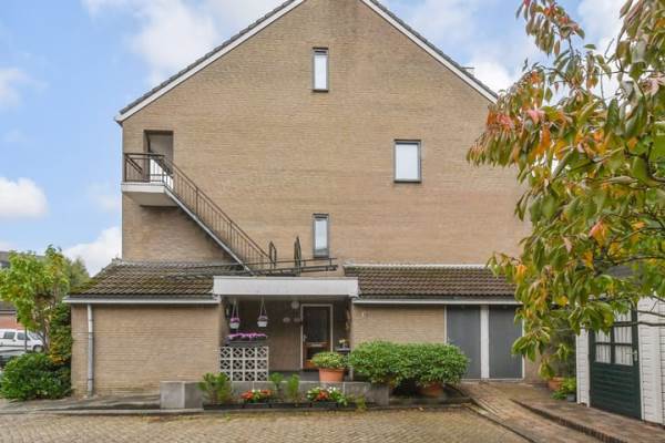 Woning Anna van Hensbeeksingel 351 Gouda