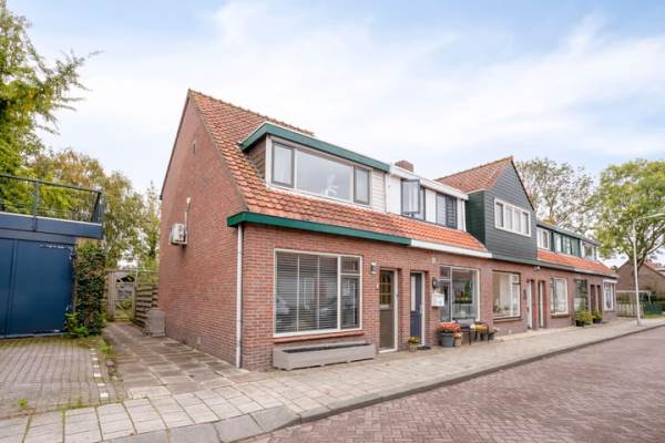 Woning Dwarsstraat 4 Puttershoek