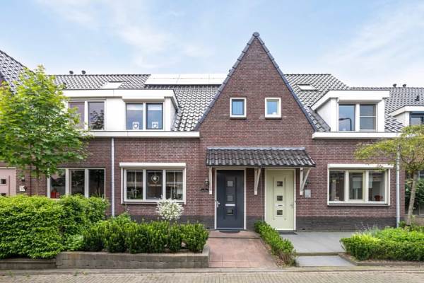 Woning Schoolstraat 12 Strijen