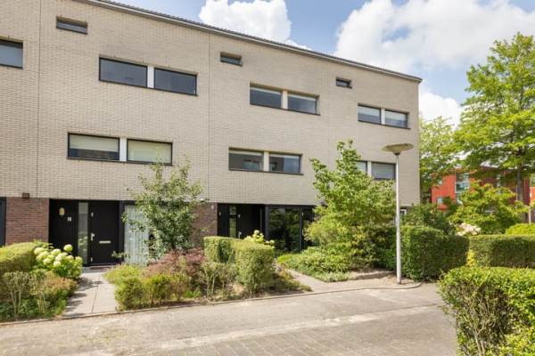 Woning Waregemstraat 4 Hengelo (OV)