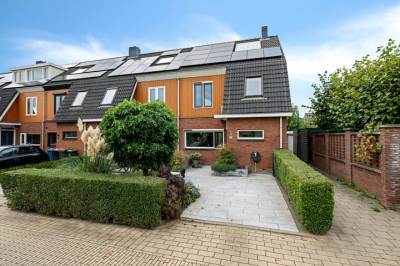 Woning Burchtmuur 16 Houten