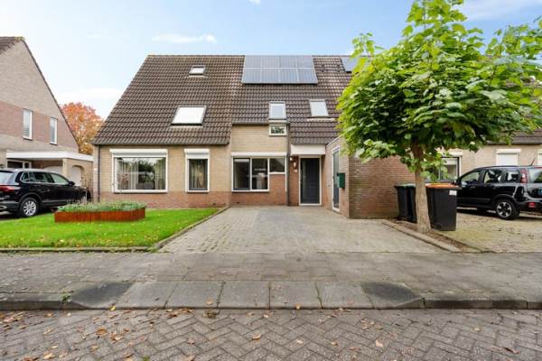 Woning De Doeze 54 Klazienaveen