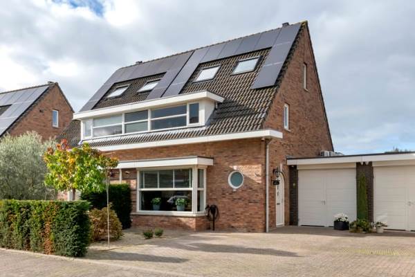 Woning J.H. Derksenstraat 6 Meteren