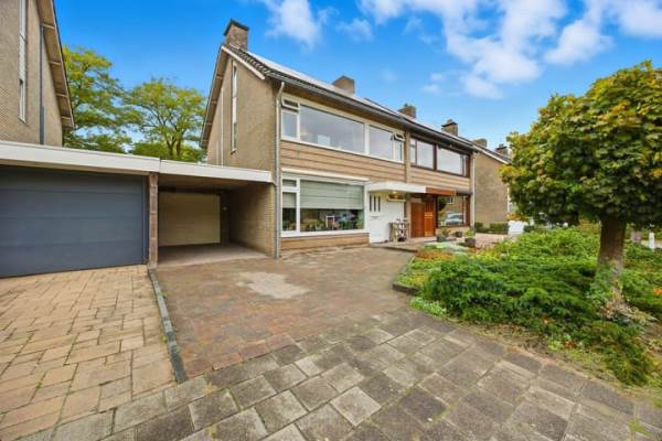 Woning Paulusdonk 18 Roosendaal