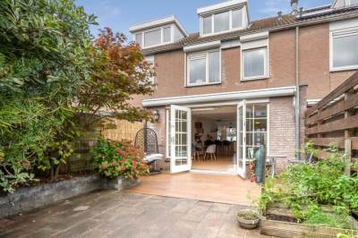 Woning Kerkenmaaijerskamp 71 Velserbroek