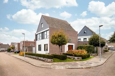 Woning Burg. Beckersstraat 13 Nuth