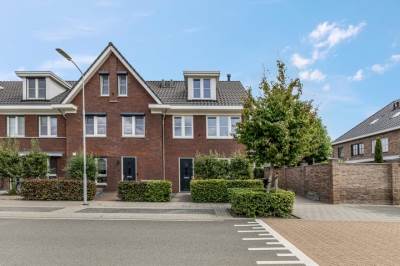 Woning Burgemeester R Tjalmastraat 1 Kesteren