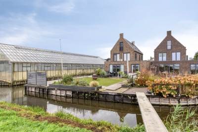 Woning Westmeerlaan 25 Roelofarendsveen