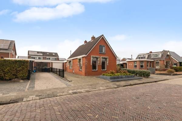 Woning Doarpsstrjitte 14 De Westereen