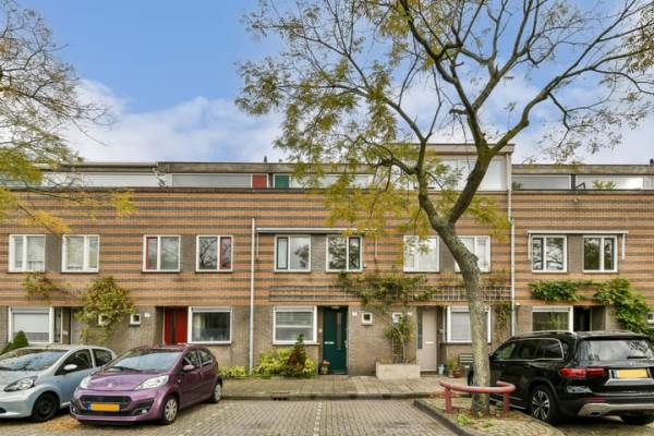 Woning Adrianus van Waertweg 11 Amsterdam