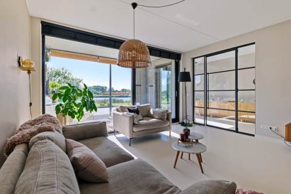 Woning Nico Jessekade 197 Amsterdam