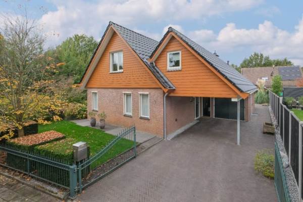 Woning De Entergraven 10 Westerhaar-Vriezenveensewijk