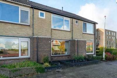 Woning A van Voorthuijsenweg 4 Franeker