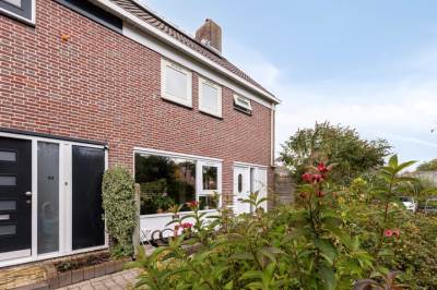 Woning Klagerstuin 95 Zwaag