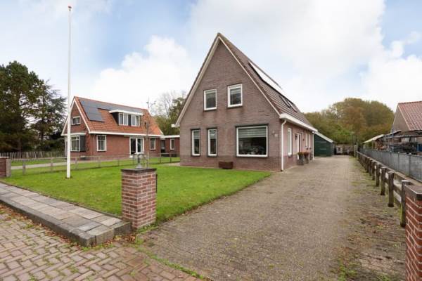 Woning Waaxenserweg 11 Lollum