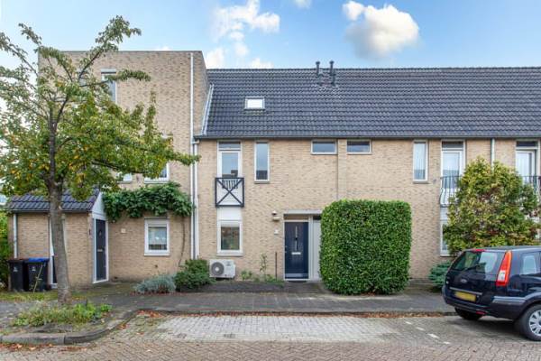 Woning Bertha von Suttnerlaan 4 Utrecht