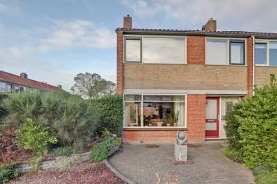 Woning Jonkheer A.F. de Savornin Lohmanstraat 32 Harlingen