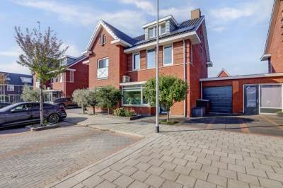 Woning Van Huessenleede 8 Barendrecht