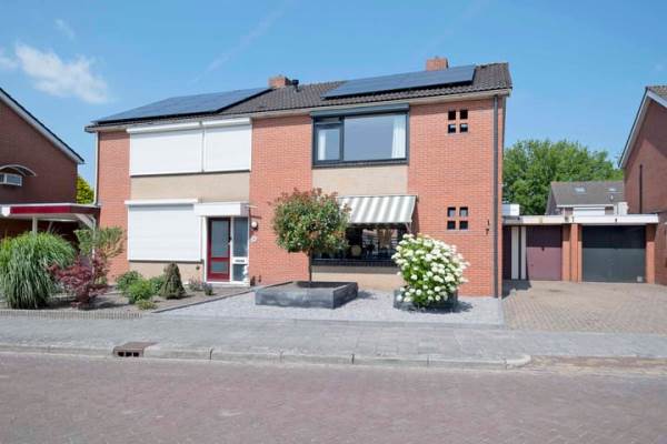 Woning Jacob van Ruysdaellaan 7 Musselkanaal