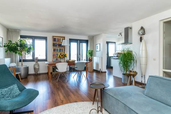 Woning Laan van Wateringse Veld 805 Den Haag