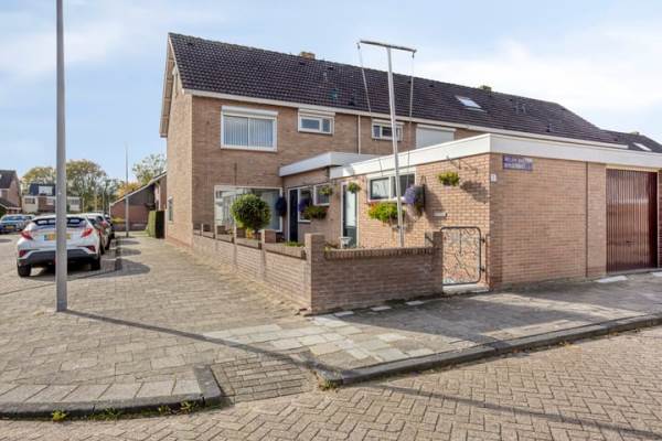 Woning Willem van den Bergstraat 1 Volendam
