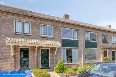 Woning van der Bijlstraat 43 Roelofarendsveen