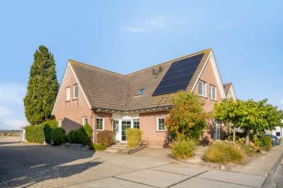 Woning Zuideinde 36A Roelofarendsveen