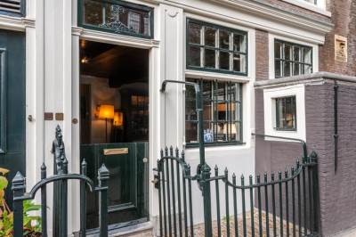 Woning Oudezijds Achterburgwal 210 Amsterdam