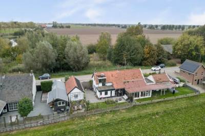 Woning Kooilandsedijk 19 Strijen