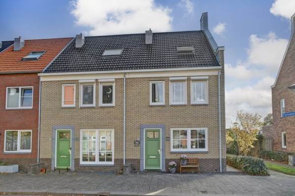 Woning Hoge Weere 24 Zwaag