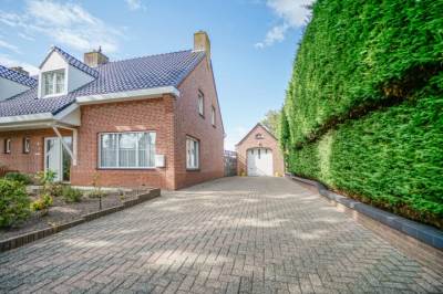 Woning Hazelaarstraat 2 St. Willebrord