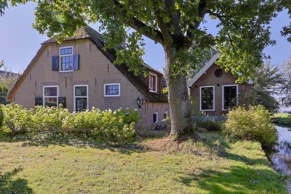Woning Zuideinde 10 Aarlanderveen