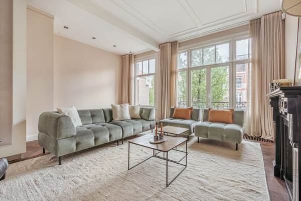 Woning Van Baerlestraat 152H Amsterdam