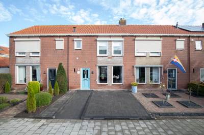 Woning Admiraal de Ruyterstraat 17 Genemuiden