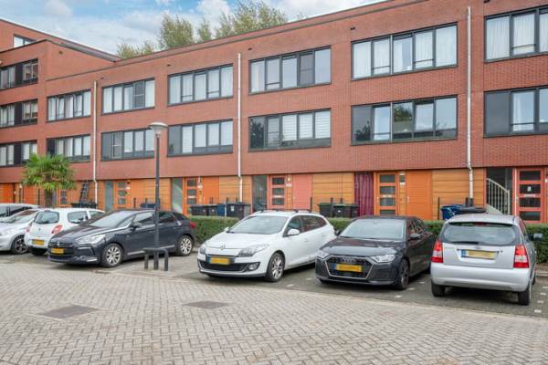 Woning Laan der V.O.C. 296 Almere