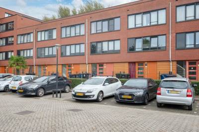 Woning Laan der V.O.C. 296 Almere