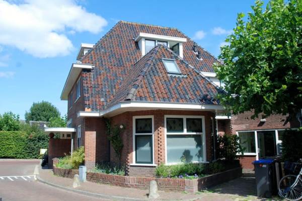 Woning Middenweg 7F Huizen