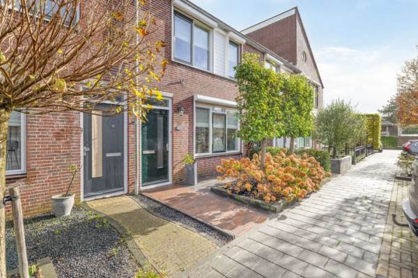 Woning Bachplantsoen 6 Dirksland